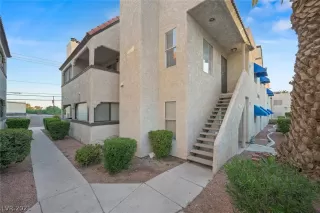 Photo #2: 2343857 Listing