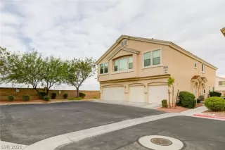 Photo #2: 2343903 Listing