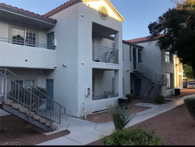 MLS: 2343913 Condo For Sale