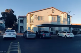 Photo #4: 2343913 Listing