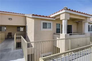 Photo #1: 2343918 Listing