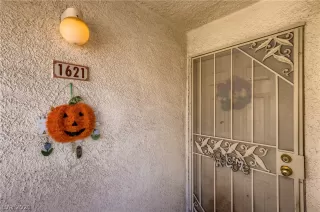 Photo #2: 2343958 Listing 