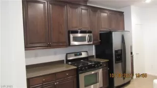 Photo #4: 2343961 Listing 