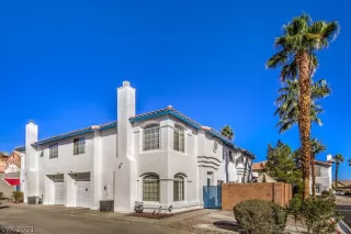 Photo #2: 2343986 Listing 