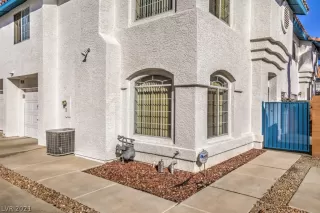 Photo #3: 2343986 Listing 