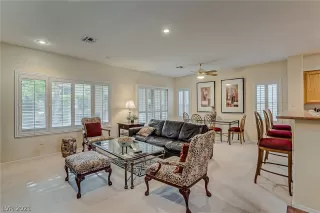 Photo #1: 2343996 Listing