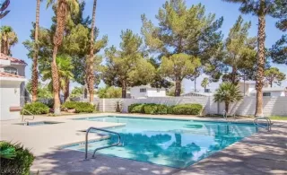 Photo #1: 2343998 Listing