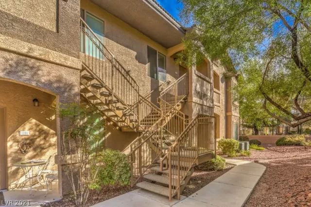 MLS: 2344010 Condo For Sale