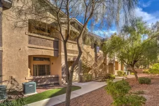 Photo #1: 2344010 Listing