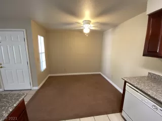 Photo #5: 2344055 Listing 