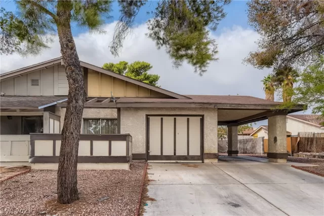 MLS: 2344062 Condo For Sale