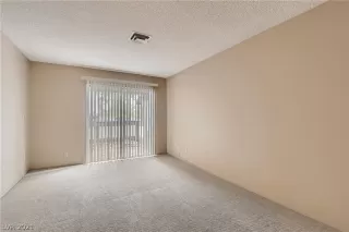 Photo #4: 2344062 Listing 