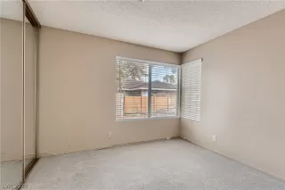 Photo #6: 2344062 Listing 