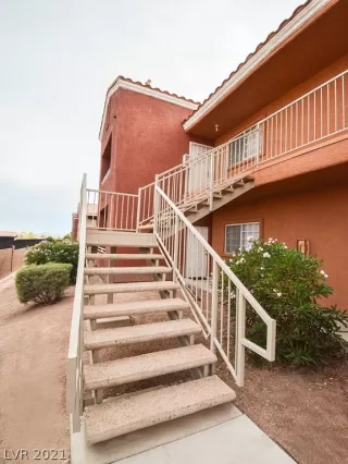 Photo #2: 2344070 Listing 