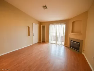 Photo #3: 2344070 Listing 