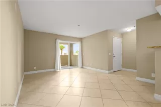 Photo #3: 2344074 Listing 