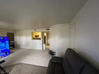 Photo #4: 2344085 Listing 