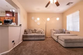 Photo #2: 2344106 Listing