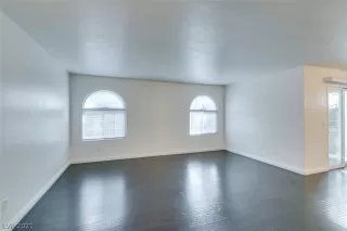 Photo #2: 2344131 Listing