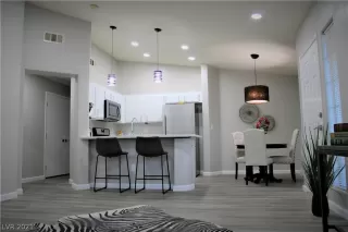 Photo #6: 2344164 Listing