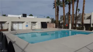 Photo #4: 2344265 Listing 