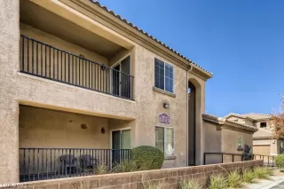 Photo #2: 2344293 Listing 