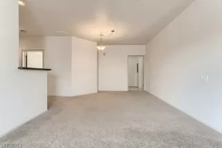 Photo #6: 2344293 Listing 