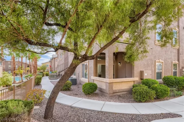 MLS: 2344327 Condo For Sale