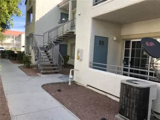 Photo #1: 2344336 Listing