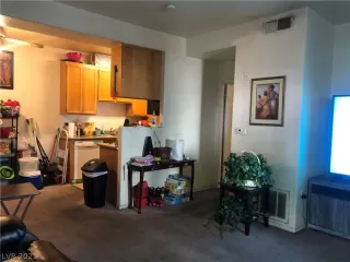 Photo #3: 2344336 Listing