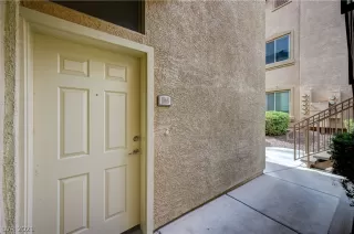 Photo #5: 2344347 Listing