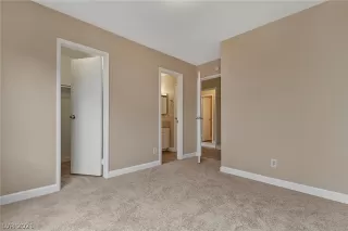 Photo #6: 2344370 Listing