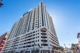 Photo #1: 2344388 Listing