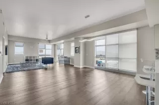 Photo #6: 2344388 Listing