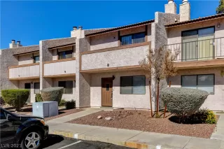 Photo #2: 2344406 Listing