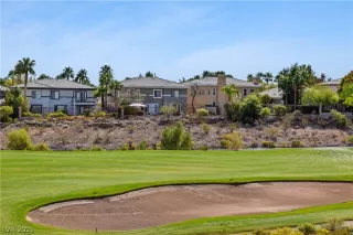 Photo #1: 2344442 Listing 