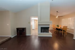 Photo #2: 2344452 Listing
