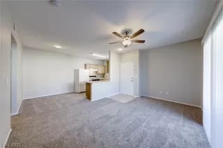 Photo #4: 2344455 Listing