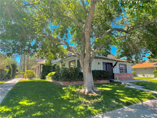 MLS: 2344462 Condo For Sale