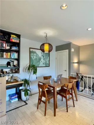 Photo #3: 2344462 Listing 