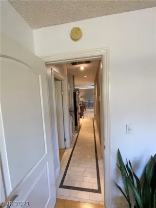 Photo #6: 2344462 Listing 