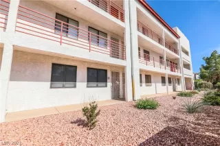 Photo #1: 2344508 Listing 