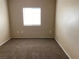 Photo #5: 2344561 Listing 