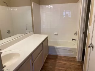 Photo #6: 2344561 Listing 