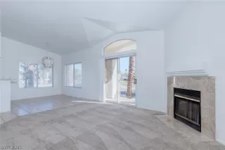 Photo #2: 2344577 Listing