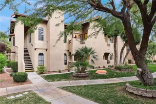 Photo #1: 2344612 Listing