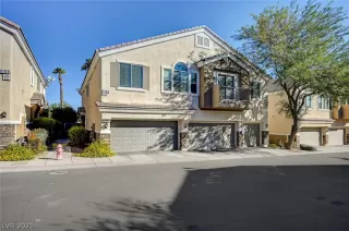 Photo #2: 2344614 Listing