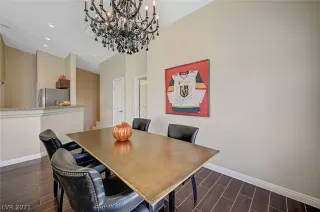 Photo #6: 2344614 Listing