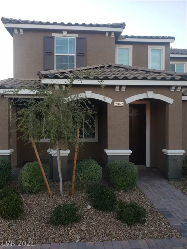 MLS: 2344640 Condo For Sale