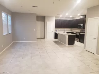 Photo #3: 2344640 Listing 